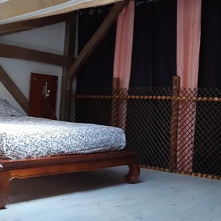 Prázdninový dům Gite, Jacuzzi & Vin Au Grenier De Madiran