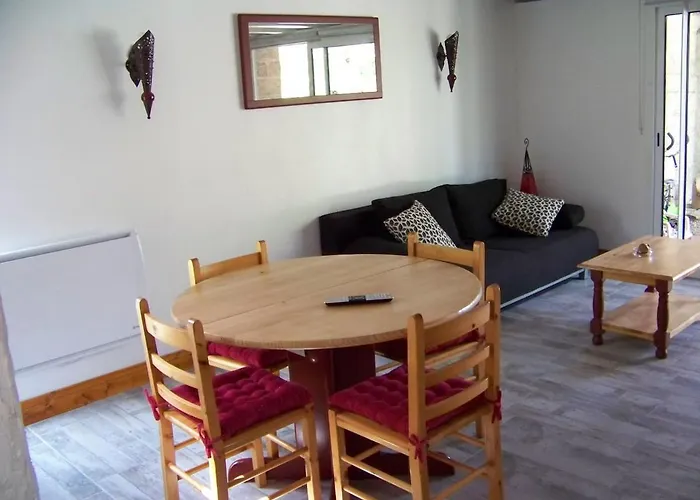 Gite, Jacuzzi & Vin Au Grenier De Ferienhaus *