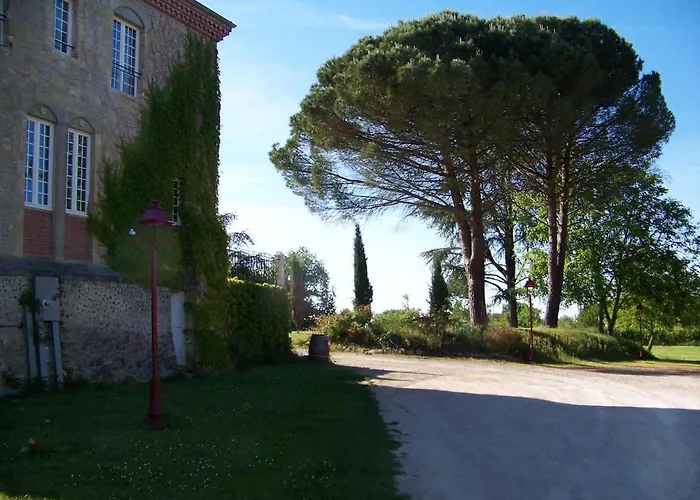 Ferienhaus Gite, Jacuzzi & Vin Au Grenier De Madiran
